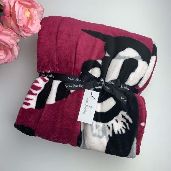 Vera Bradley Other - Vera Bradley Blanket - Playful Penguins Cabernet